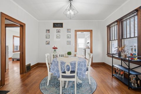 Tiny photo for 2951 Farnam Street, Davenport, IA 52803 (MLS # 12627839)
