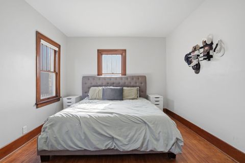 Tiny photo for 2951 Farnam Street, Davenport, IA 52803 (MLS # 12627839)