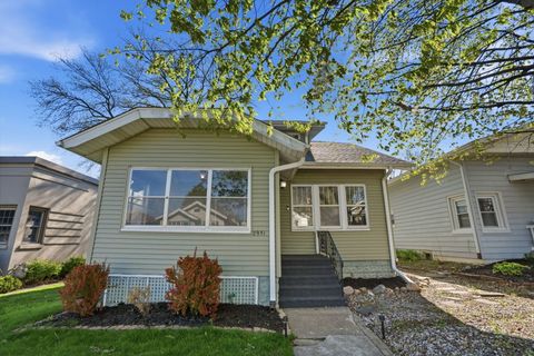Photo of 2951 Farnam Street, Davenport, IA 52803 (MLS # 12627839)