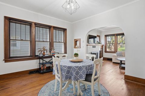 Tiny photo for 2951 Farnam Street, Davenport, IA 52803 (MLS # 12627839)