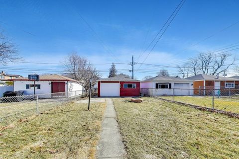 Tiny photo for 4023 Oak Avenue, Brookfield, IL 60513 (MLS # 12574892)