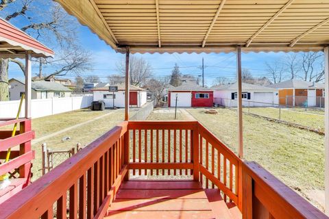 Tiny photo for 4023 Oak Avenue, Brookfield, IL 60513 (MLS # 12574892)