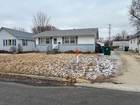 Tiny photo for 511 E 8th Street, Rock Falls, IL 61071 (MLS # 12575470)