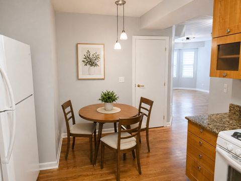 Tiny photo for 6312 N Richmond Street #2B, Chicago, IL 60659 (MLS # 12584097)