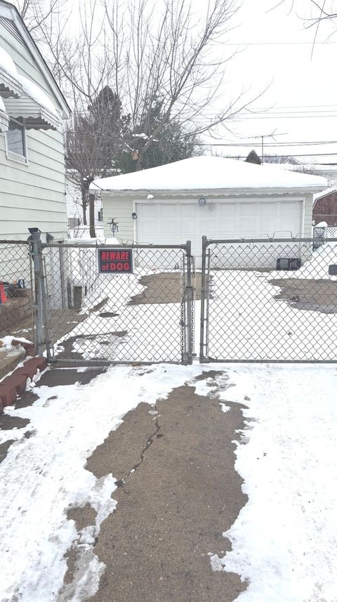 Tiny photo for 360 Tee Lane, Carpentersville, IL 60110 (MLS # 12541226)