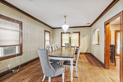 Tiny photo for 816 Sherwood Place, Joliet, IL 60435 (MLS # 12444880)