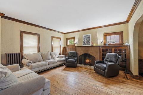 Tiny photo for 816 Sherwood Place, Joliet, IL 60435 (MLS # 12444880)