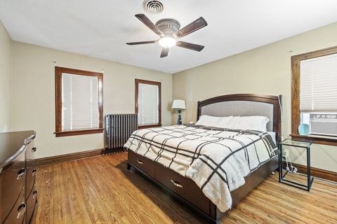 Tiny photo for 816 Sherwood Place, Joliet, IL 60435 (MLS # 12444880)