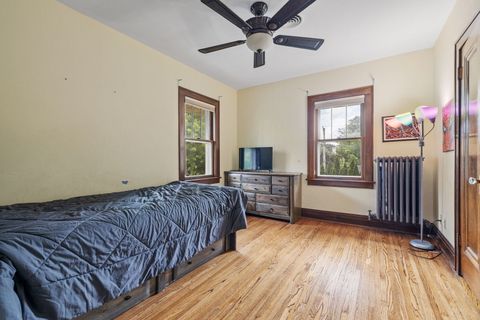 Tiny photo for 816 Sherwood Place, Joliet, IL 60435 (MLS # 12444880)
