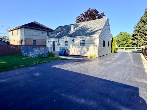 Tiny photo for 14425 Kenneth Avenue, Midlothian, IL 60445 (MLS # 12719338)
