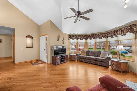 Tiny photo for 1986 Rosemary Circle, Lake Holiday, IL 60548 (MLS # 12603227)