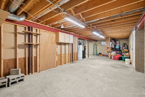 Tiny photo for 1986 Rosemary Circle, Lake Holiday, IL 60548 (MLS # 12603227)