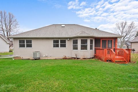 Tiny photo for 1986 Rosemary Circle, Lake Holiday, IL 60548 (MLS # 12603227)