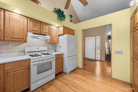 Tiny photo for 1986 Rosemary Circle, Lake Holiday, IL 60548 (MLS # 12603227)