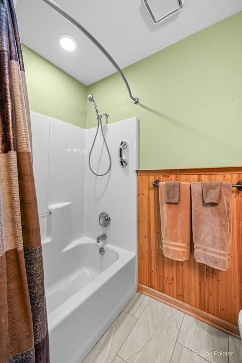 Tiny photo for 1986 Rosemary Circle, Lake Holiday, IL 60548 (MLS # 12603227)