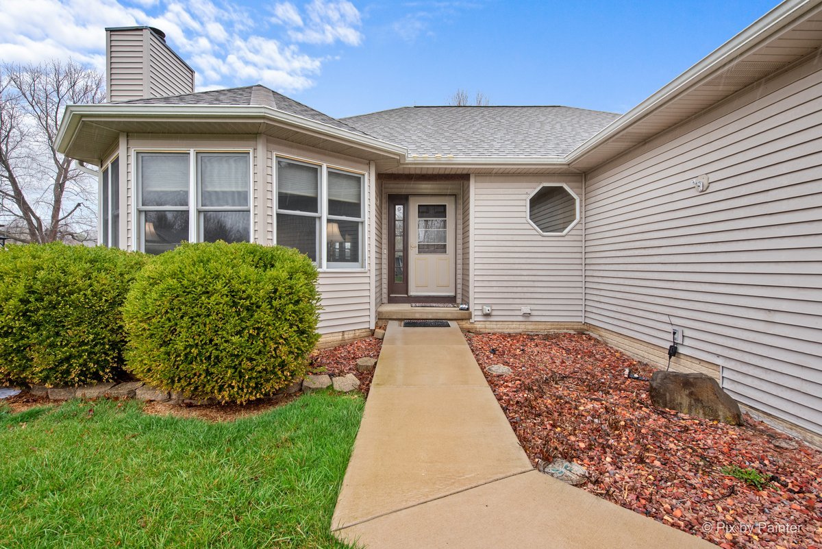 1986 Rosemary Circle