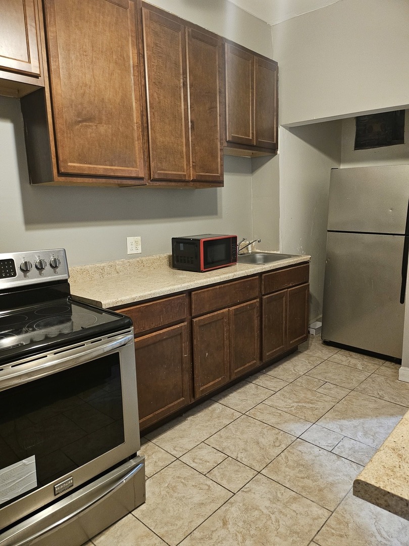 4838 W Fulton Street