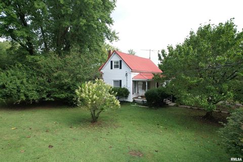 Tiny photo for 200 CRESTVIEW Drive, Dongola, IL 62926 (MLS # EB459378)