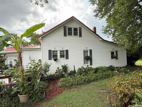 Tiny photo for 200 CRESTVIEW Drive, Dongola, IL 62926 (MLS # EB459378)