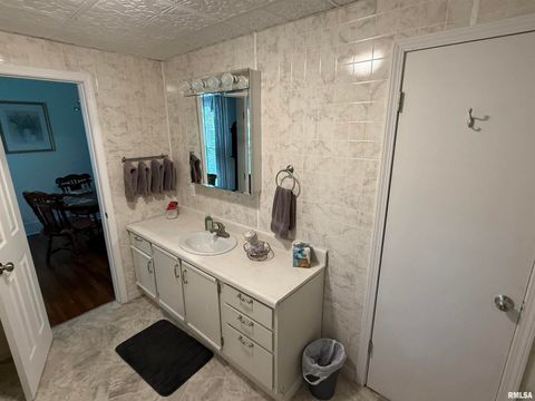 Tiny photo for 200 CRESTVIEW Drive, Dongola, IL 62926 (MLS # EB459378)