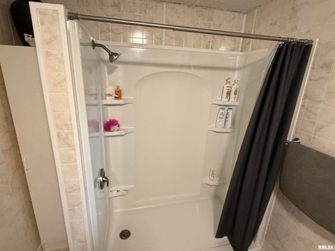 Tiny photo for 200 CRESTVIEW Drive, Dongola, IL 62926 (MLS # EB459378)