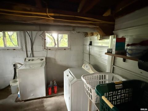 Tiny photo for 200 CRESTVIEW Drive, Dongola, IL 62926 (MLS # EB459378)