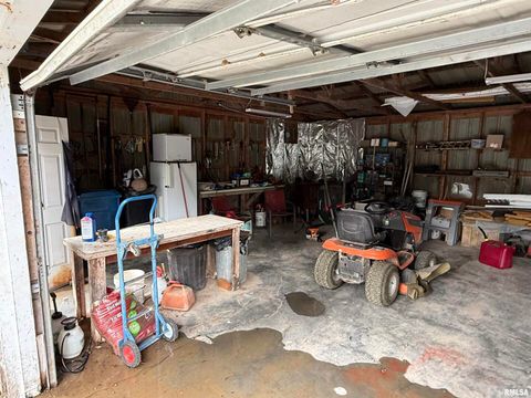 Tiny photo for 200 CRESTVIEW Drive, Dongola, IL 62926 (MLS # EB459378)