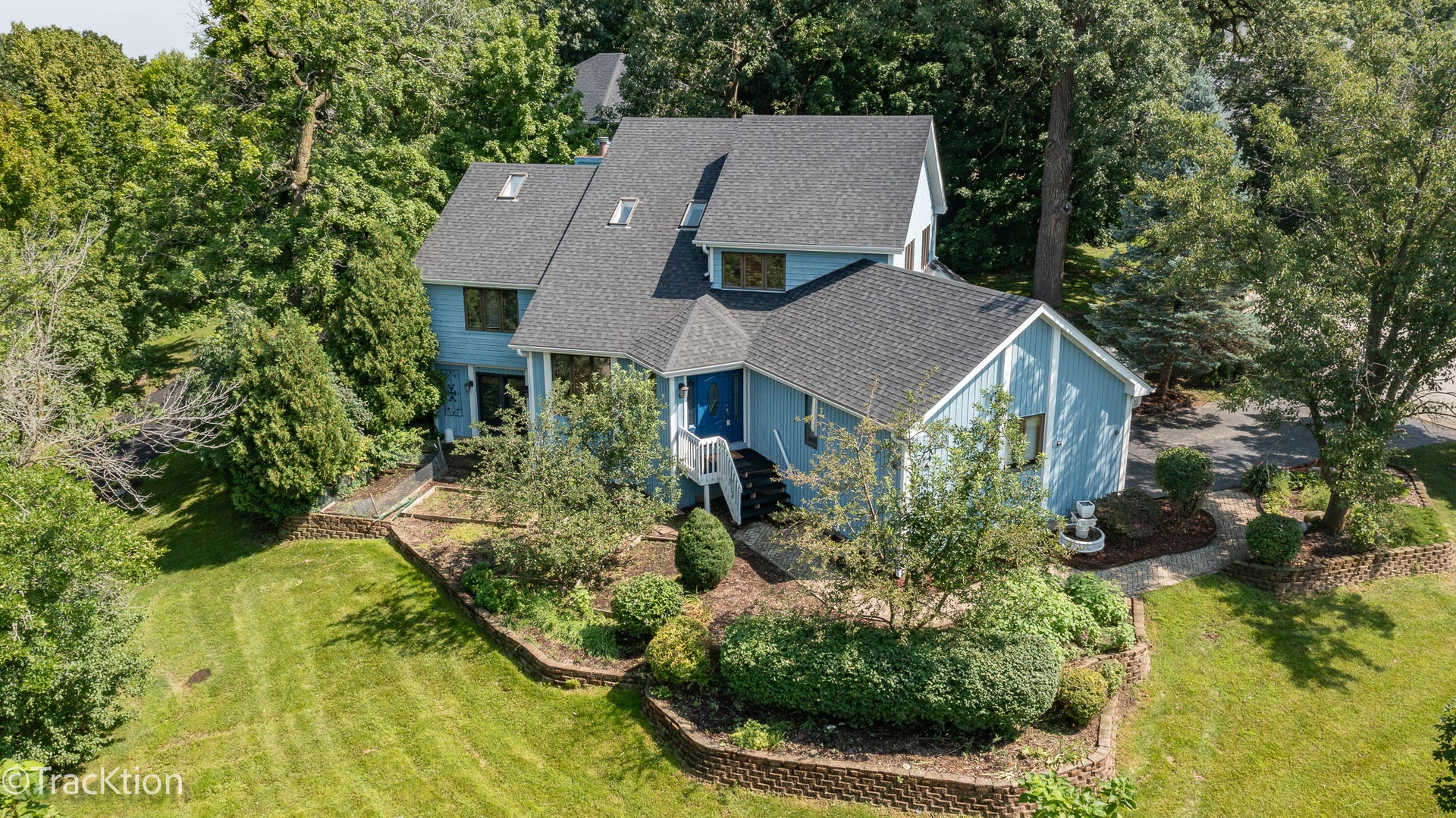 6 Potomac Court