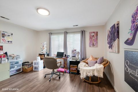 Tiny photo for 48 Parliament Drive W #132, Palos Heights, IL 60463 (MLS # 12479359)