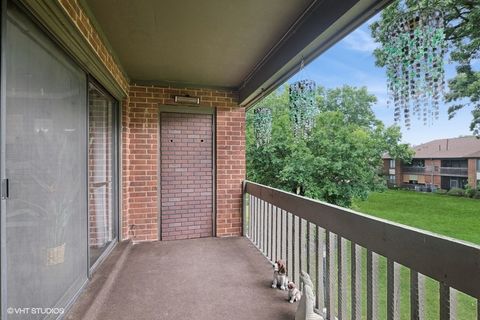 Tiny photo for 48 Parliament Drive W #132, Palos Heights, IL 60463 (MLS # 12479359)
