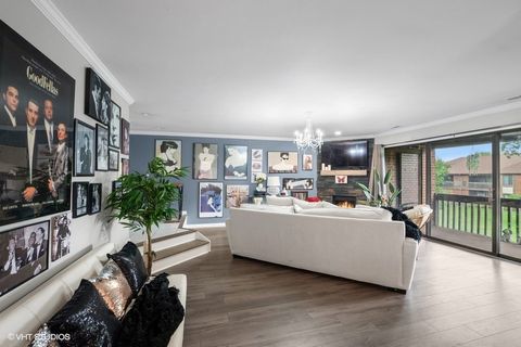 Tiny photo for 48 Parliament Drive W #132, Palos Heights, IL 60463 (MLS # 12479359)