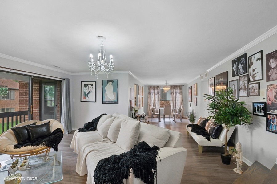 48 Parliament Drive W 132