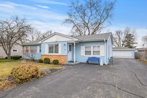 Photo of 326 Old Hickory Road, New Lenox, IL 60451 (MLS # 12573001)