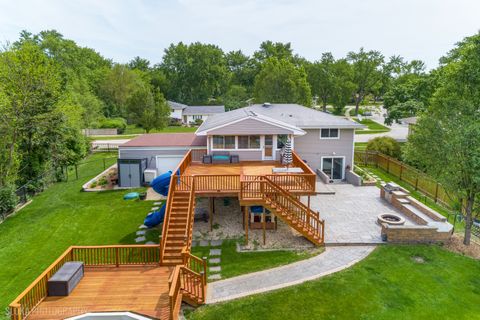 Tiny photo for 532 Cambridge Drive, Schaumburg, IL 60193 (MLS # 12661521)