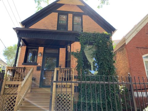 2113 W Walton Street Chicago IL 60622