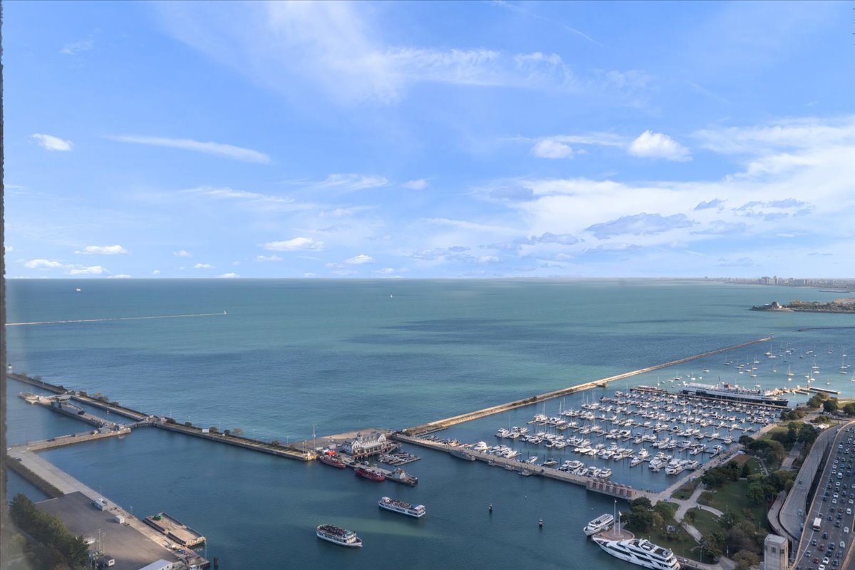 474 N LAKE SHORE Drive 5008