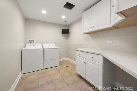 Tiny photo for 609 Spruce Court, Oswego, IL 60543 (MLS # 12666077)