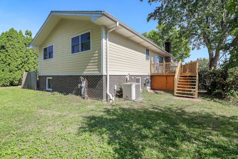 Tiny photo for 1526 Shelley Court, Darien, IL 60561 (MLS # 12476234)