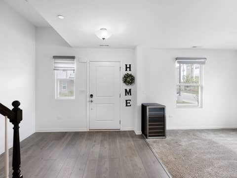 Tiny photo for 1534 Slade Way, Des Plaines, IL 60018 (MLS # 12695478)