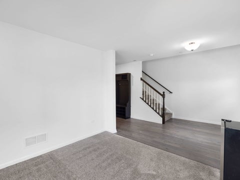 Tiny photo for 1534 Slade Way, Des Plaines, IL 60018 (MLS # 12695478)