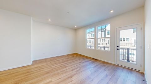 Tiny photo for 134 Yorktown Court, Libertyville, IL 60048 (MLS # 12518417)