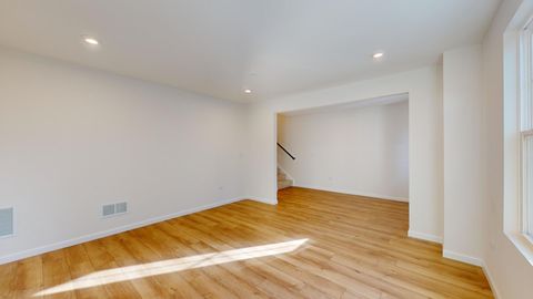 Tiny photo for 134 Yorktown Court, Libertyville, IL 60048 (MLS # 12518417)