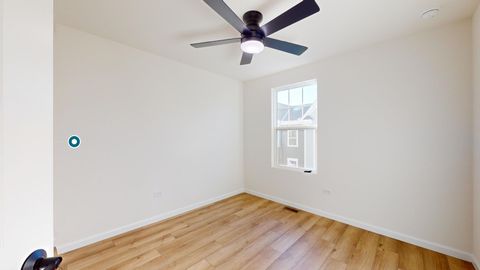 Tiny photo for 134 Yorktown Court, Libertyville, IL 60048 (MLS # 12518417)