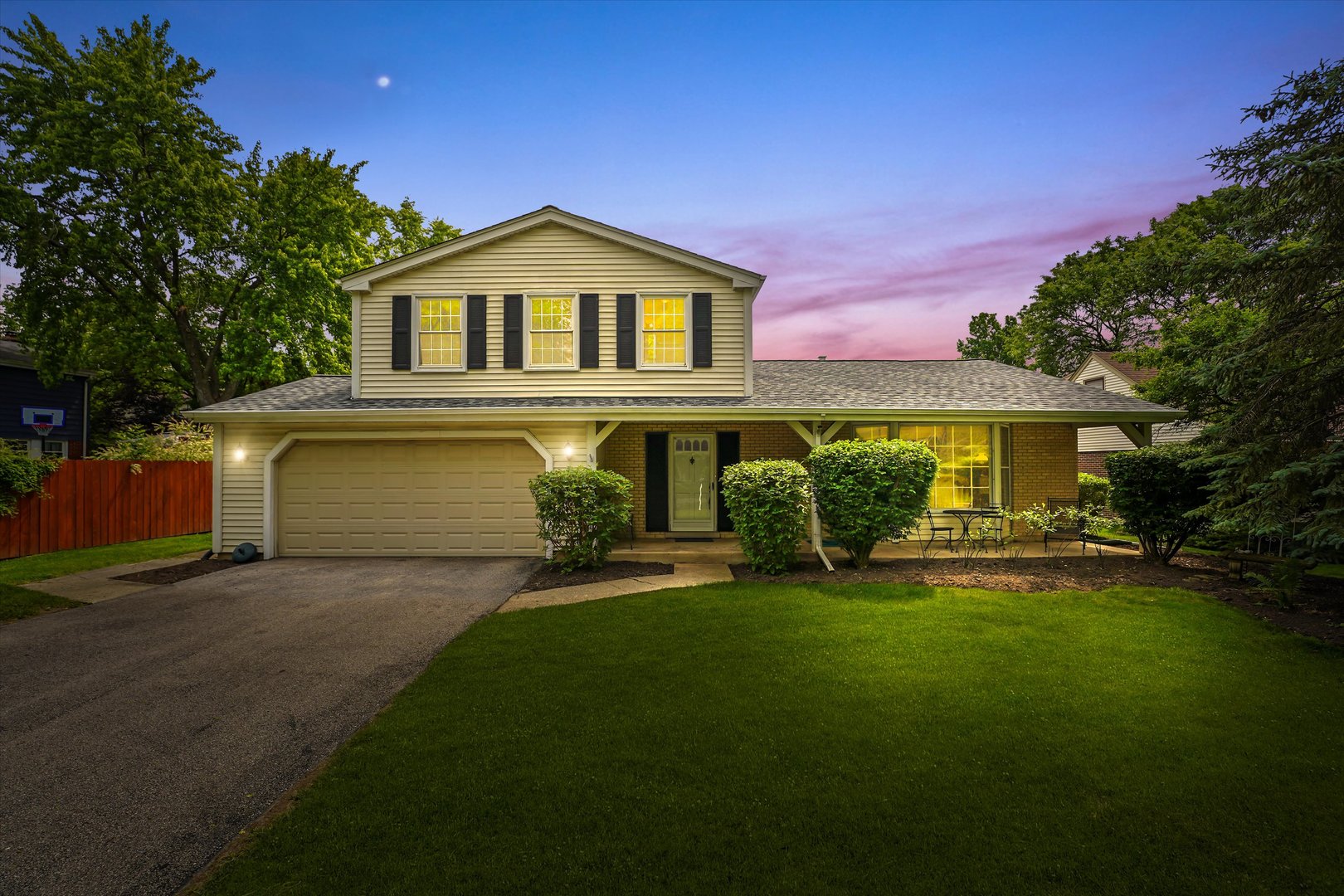 1554 CHICKASAW Drive