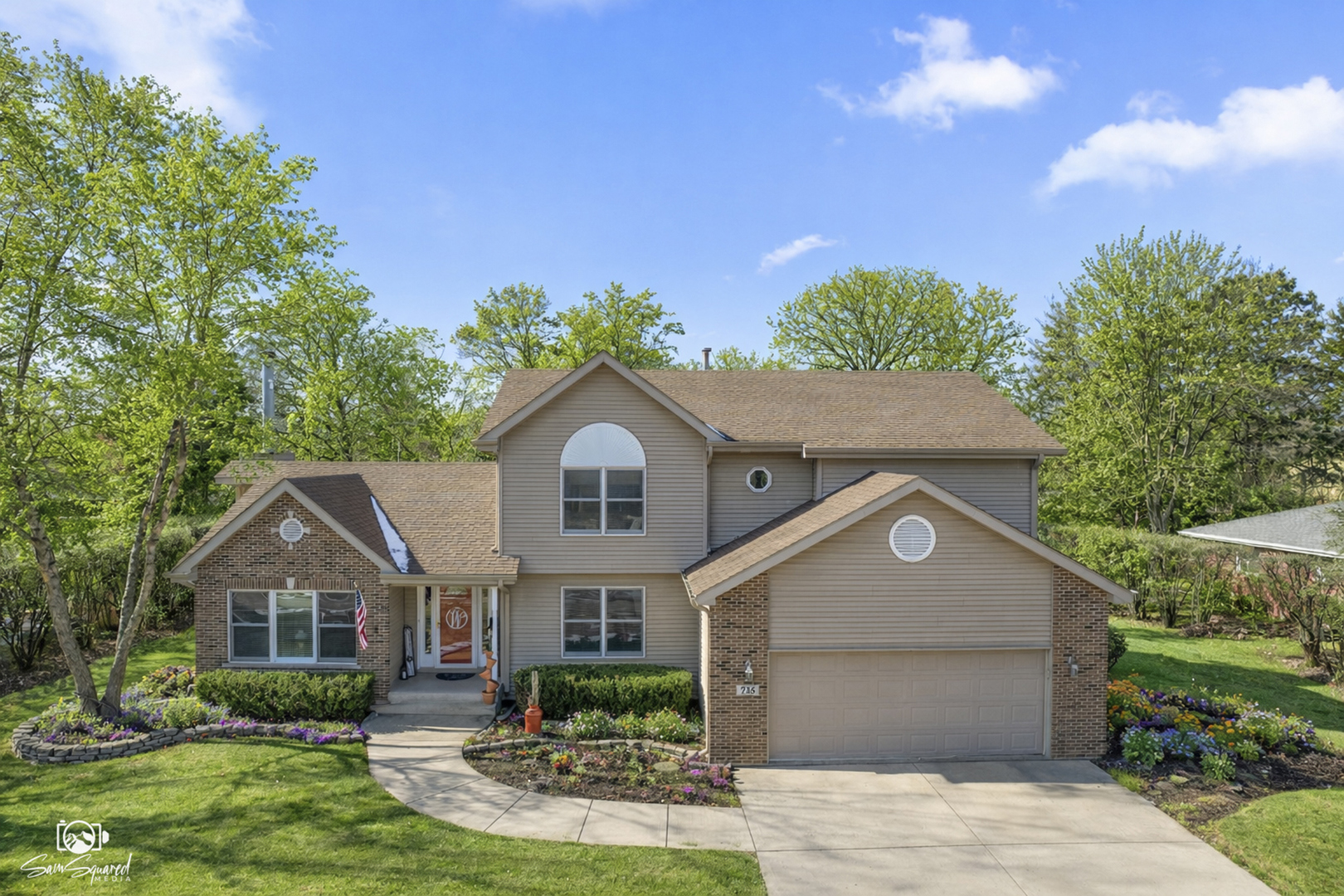 735 Meadow Wood Drive