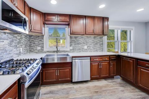 Tiny photo for 8407 N Olcott Avenue, Niles, IL 60714 (MLS # 12579403)