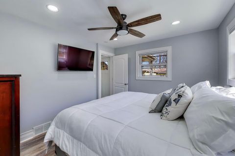 Tiny photo for 8407 N Olcott Avenue, Niles, IL 60714 (MLS # 12579403)