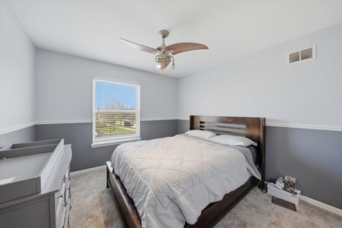 Tiny photo for 401 Cotoneaster Court, Oswego, IL 60543 (MLS # 12601998)