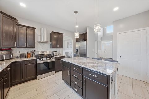 Tiny photo for 401 Cotoneaster Court, Oswego, IL 60543 (MLS # 12601998)