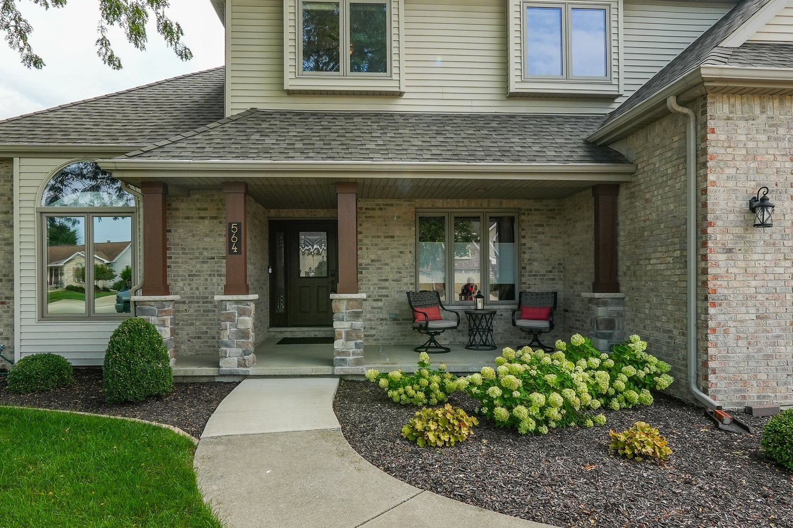 564 Barry Turn